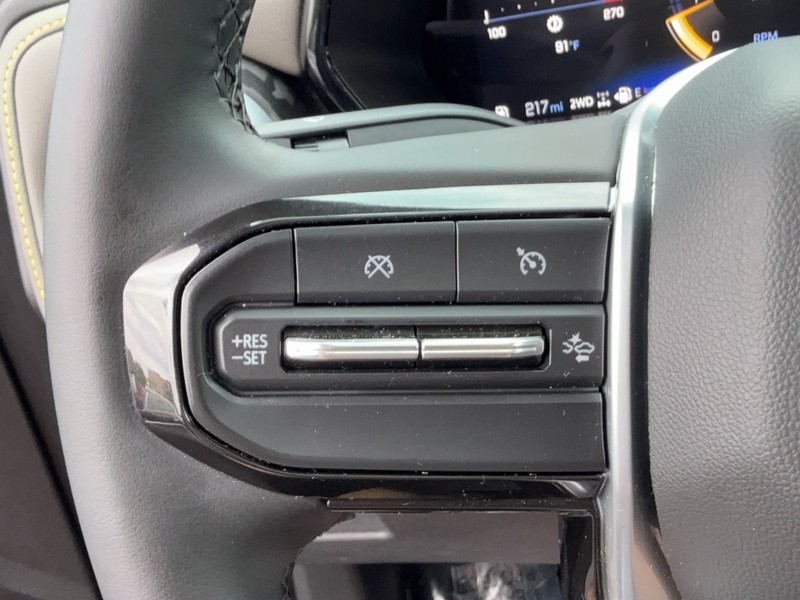 Chevrolet Colorado Vehicle Image 10