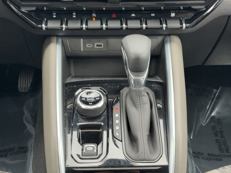 Chevrolet Colorado Vehicle Image 14