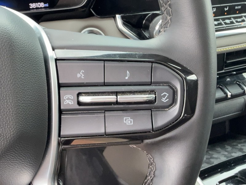 Chevrolet Colorado Vehicle Image 18
