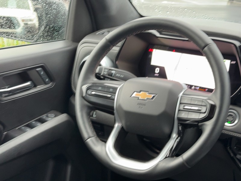 Chevrolet Colorado Vehicle Image 14
