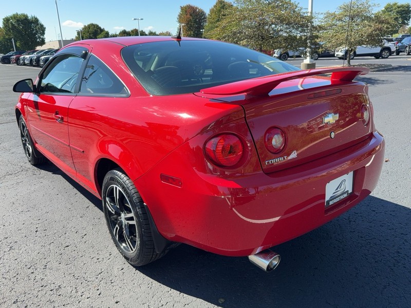 Chevrolet Cobalt Vehicle Image 05