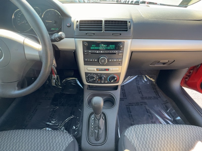 Chevrolet Cobalt Vehicle Image 11