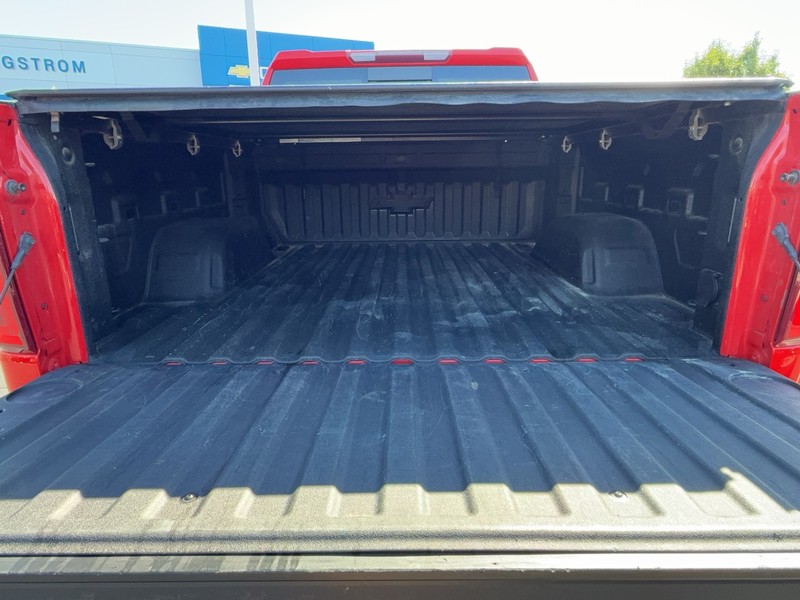 Chevrolet Silverado 1500 Vehicle Image 05