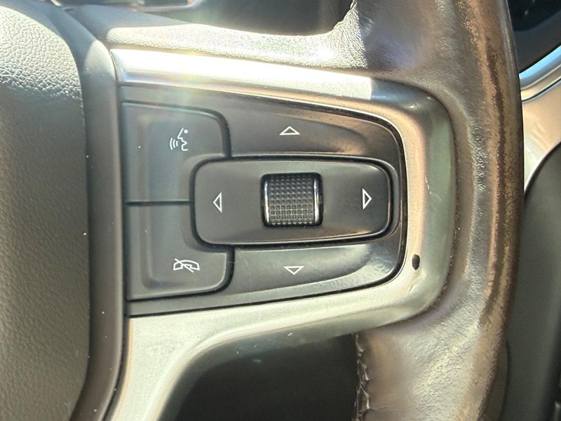 Chevrolet Silverado 2500HD Vehicle Image 18