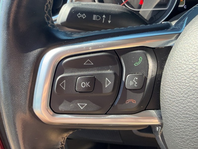 Jeep Gladiator Vehicle Image 16