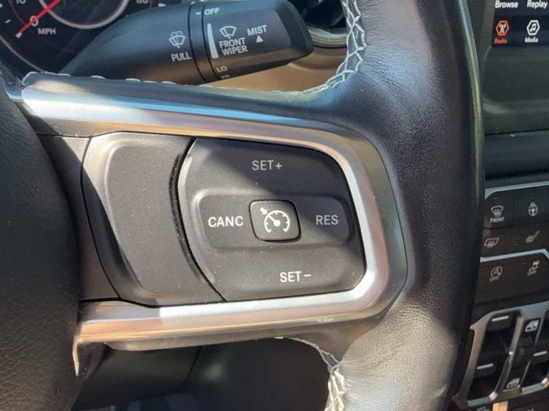 Jeep Gladiator Vehicle Image 17