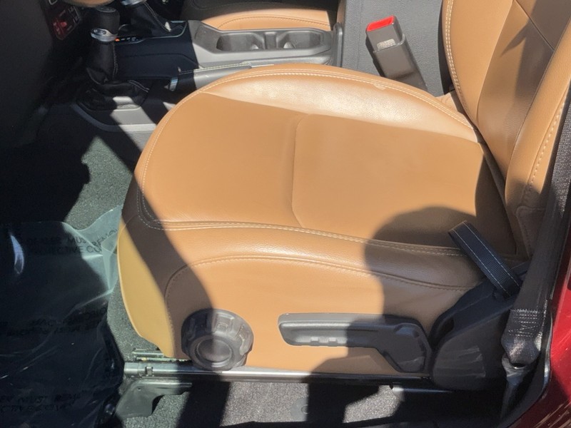 Jeep Gladiator Vehicle Image 24