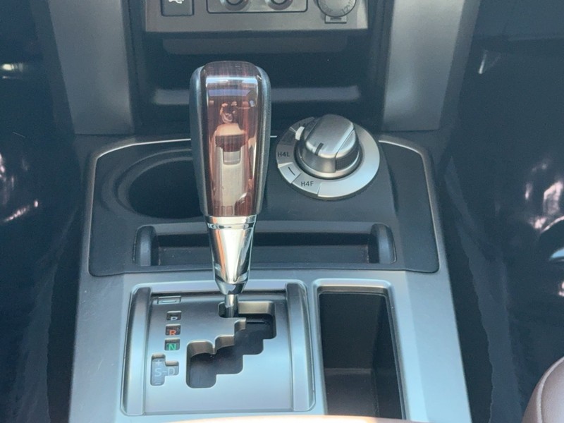 Toyota 4Runner Vehicle Image 13