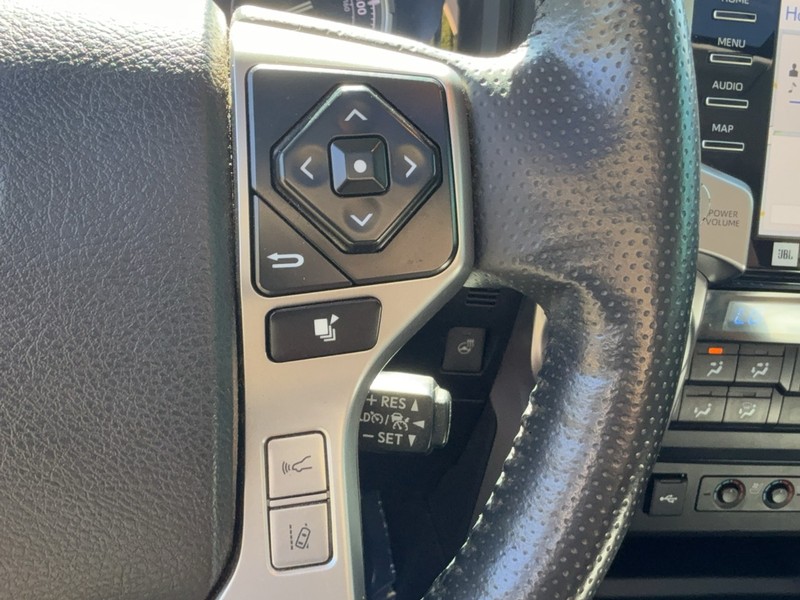 Toyota 4Runner Vehicle Image 17