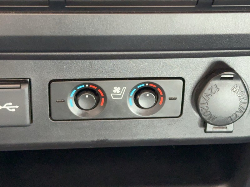 Toyota 4Runner Vehicle Image 19