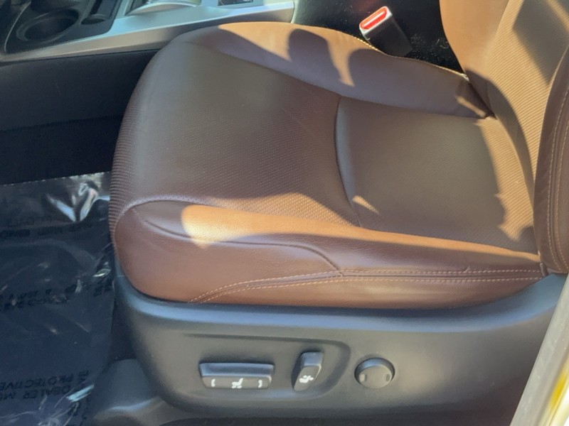 Toyota 4Runner Vehicle Image 24