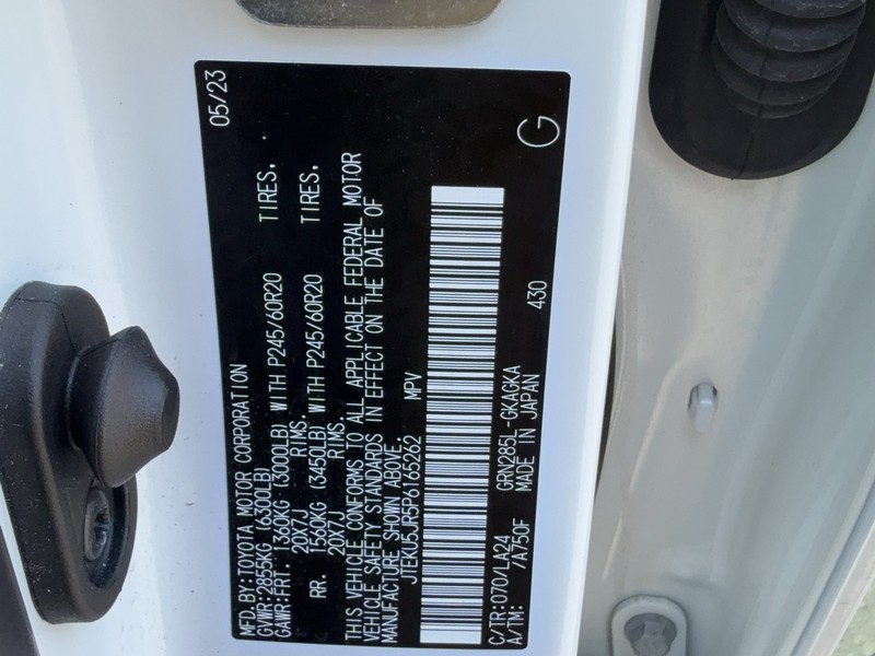 Toyota 4Runner Vehicle Image 25