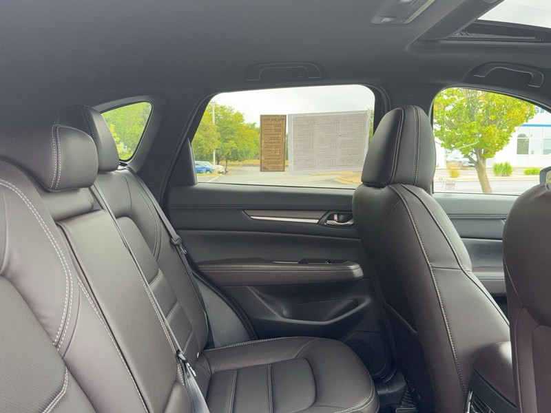 Mazda CX-5 Vehicle Image 10