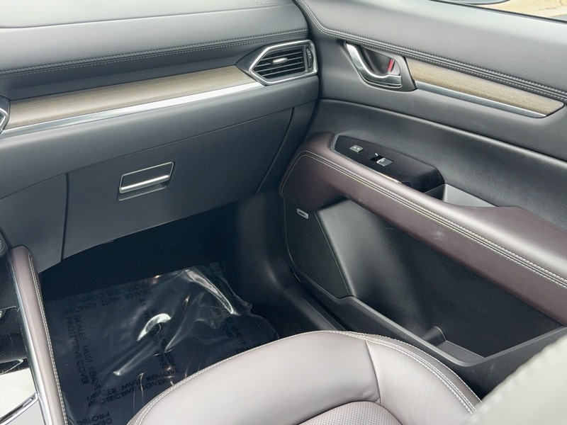 Mazda CX-5 Vehicle Image 15