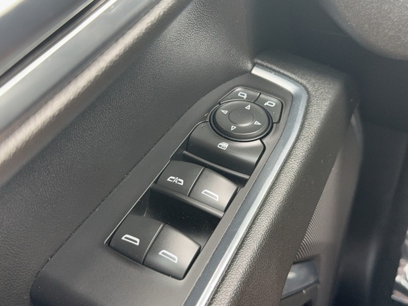 Chevrolet Silverado 1500 Vehicle Image 22