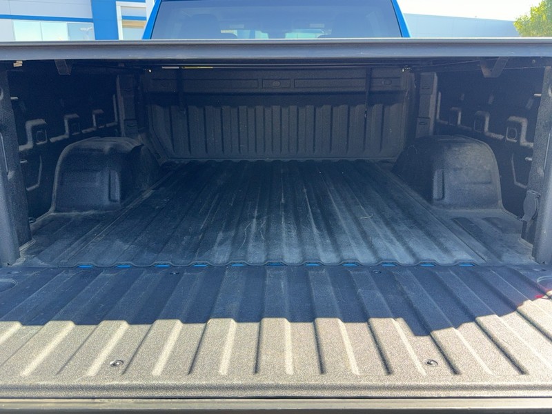 Chevrolet Silverado 1500 Vehicle Image 05