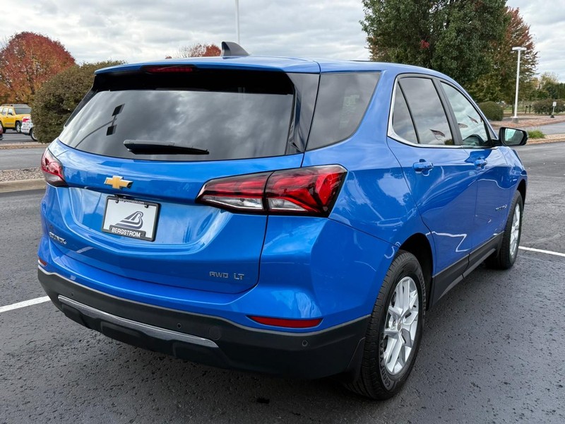 Chevrolet Equinox Vehicle Image 03