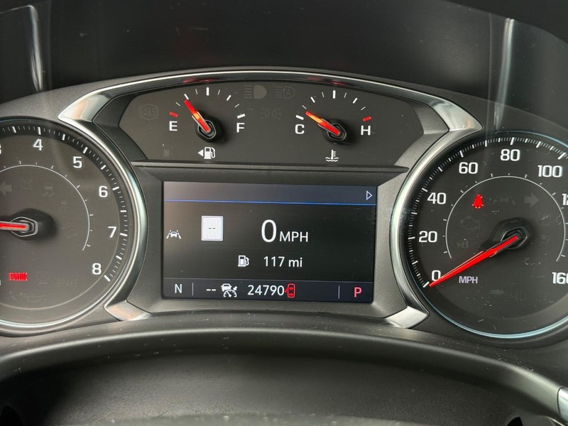 Chevrolet Equinox Vehicle Image 21