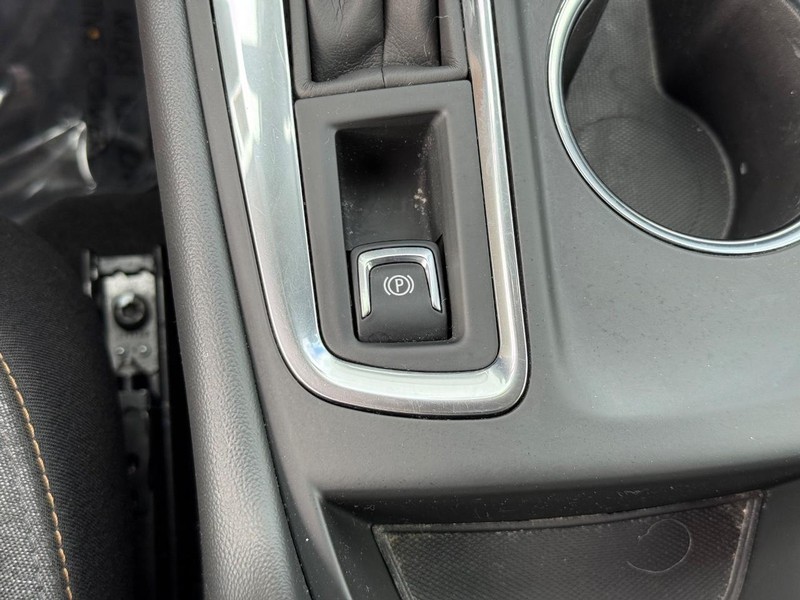 Chevrolet Equinox Vehicle Image 24