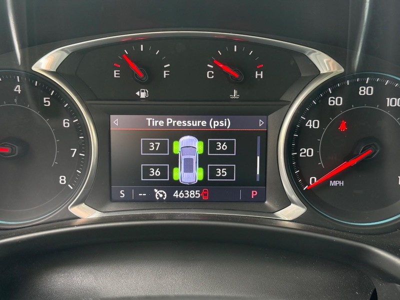 Chevrolet Equinox Vehicle Image 20