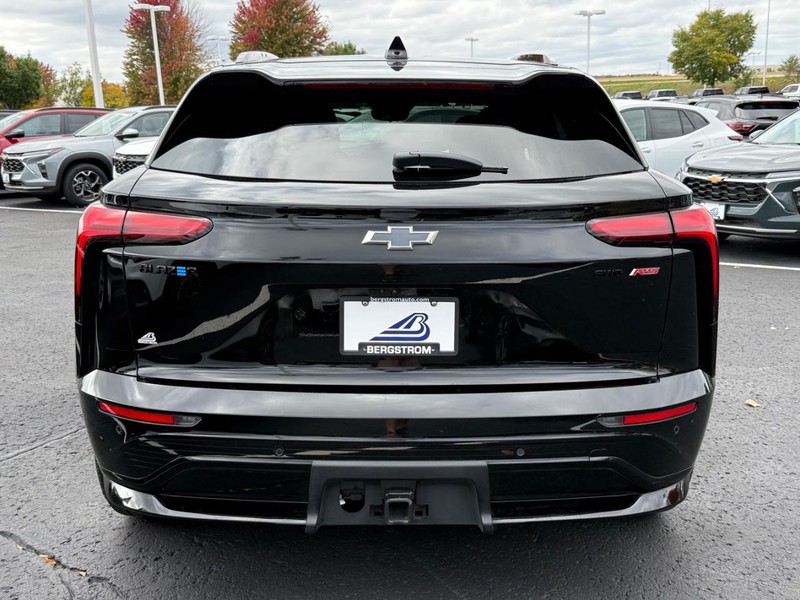Chevrolet Blazer EV Vehicle Image 04