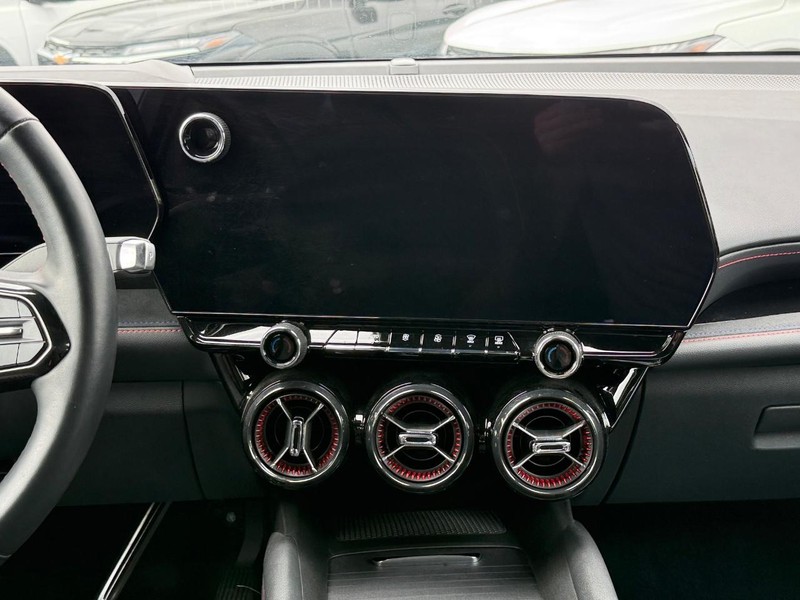 Chevrolet Blazer EV Vehicle Image 13