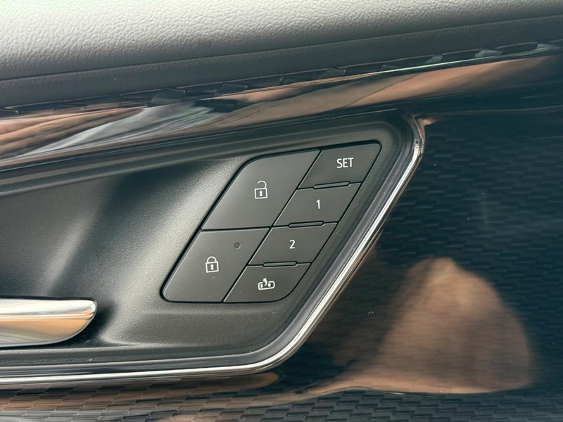 Chevrolet Blazer EV Vehicle Image 16