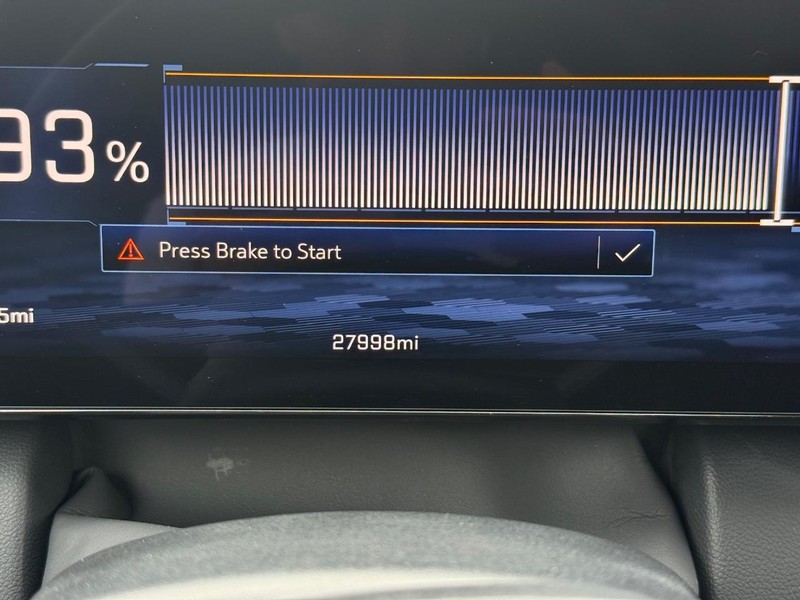 Chevrolet Equinox EV Vehicle Image 20