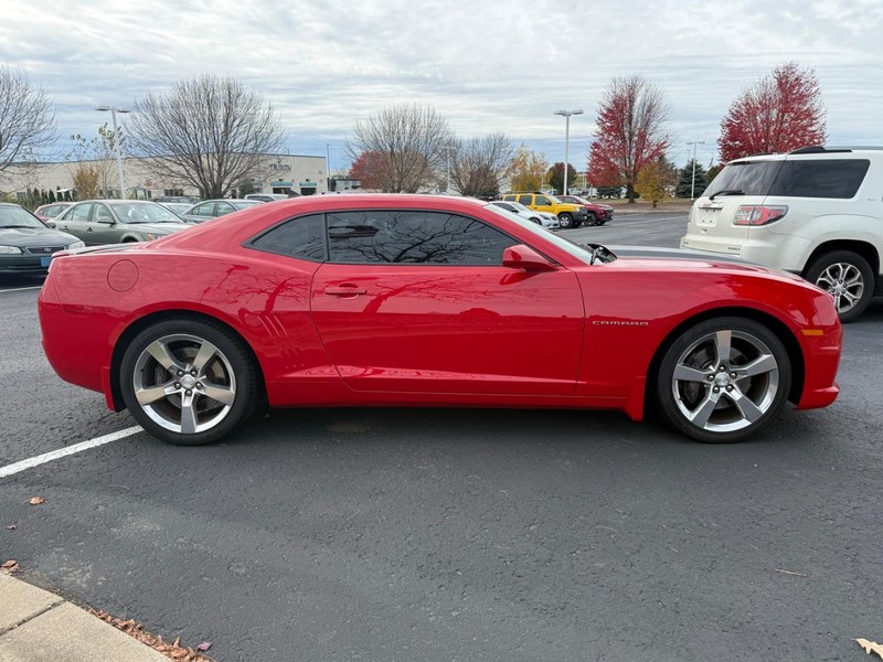 Chevrolet Camaro Vehicle Image 02