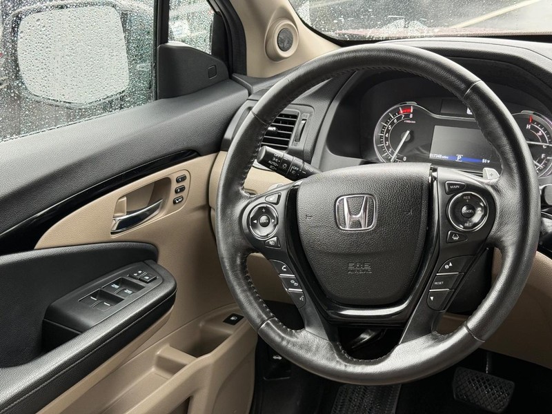 Honda Ridgeline Vehicle Image 14