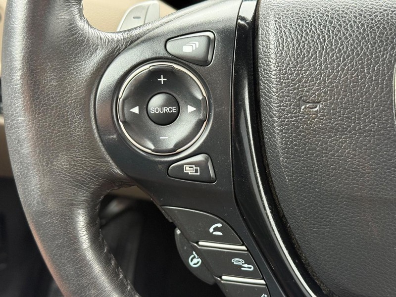Honda Ridgeline Vehicle Image 16