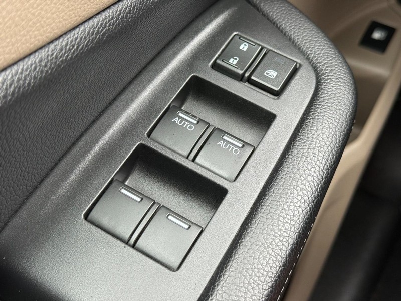 Honda Ridgeline Vehicle Image 21
