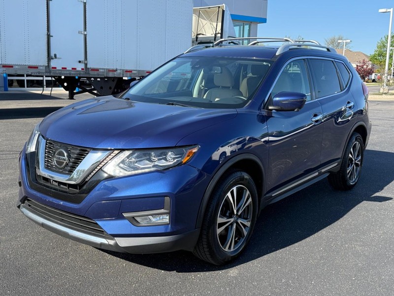 Nissan Rogue Vehicle Image 08