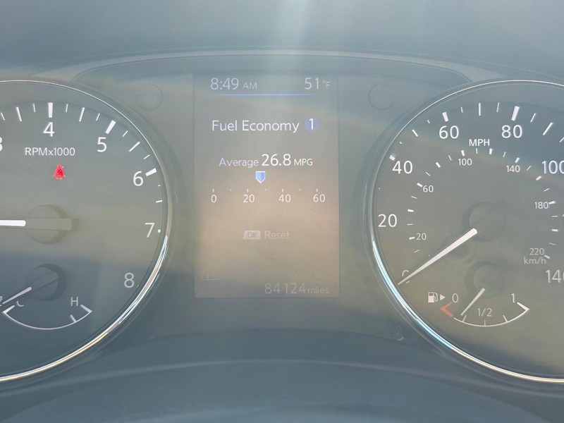 Nissan Rogue Vehicle Image 19