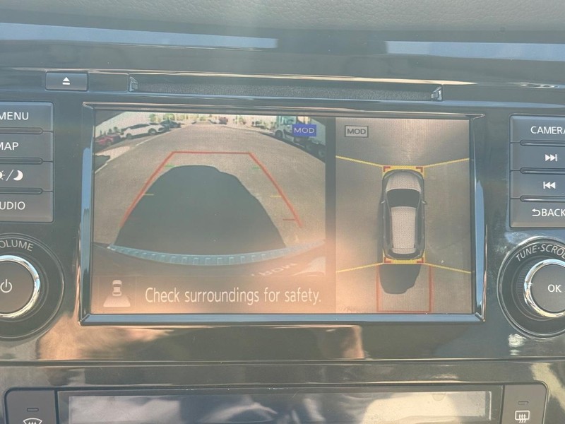 Nissan Rogue Vehicle Image 20