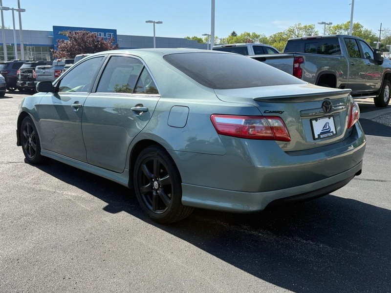 Toyota Camry Vehicle Image 05