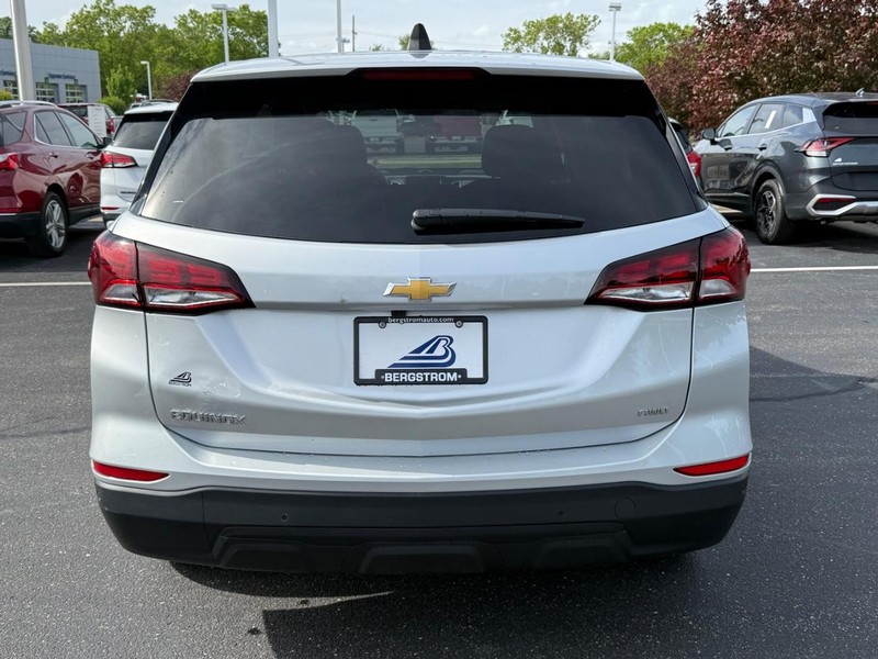 Chevrolet Equinox Vehicle Image 04