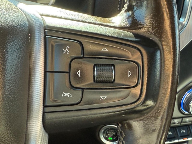 GMC Sierra 1500 Vehicle Image 16