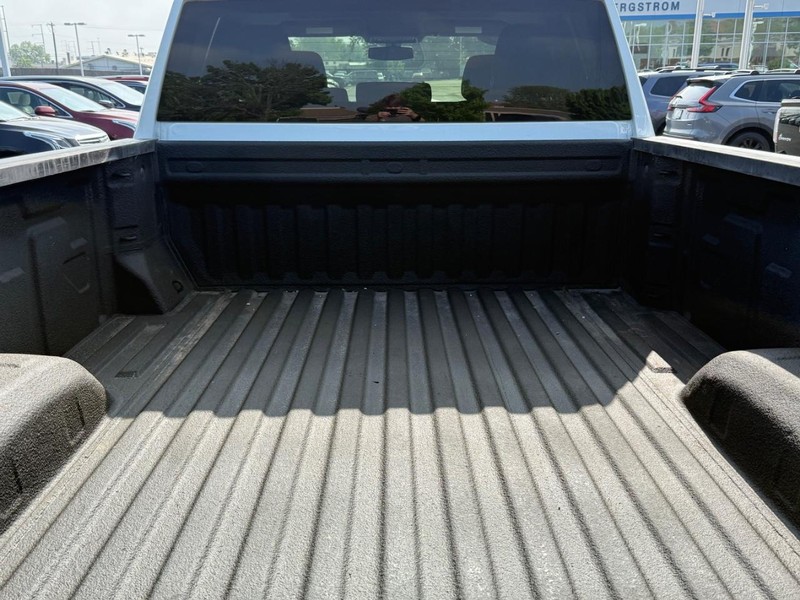 Chevrolet Silverado 2500HD Vehicle Image 05