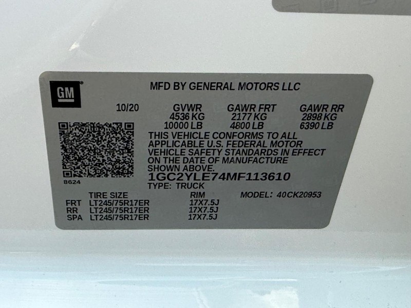 Chevrolet Silverado 2500HD Vehicle Image 21