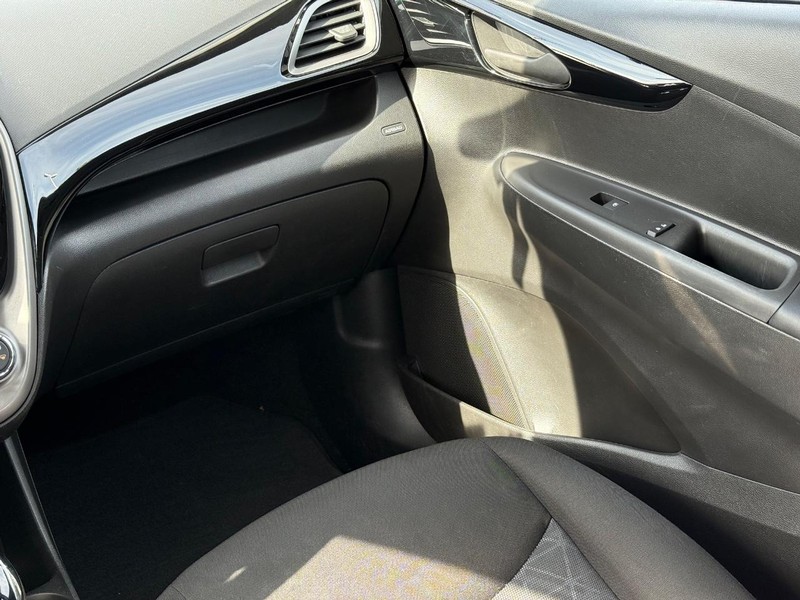 Chevrolet Spark Vehicle Image 14