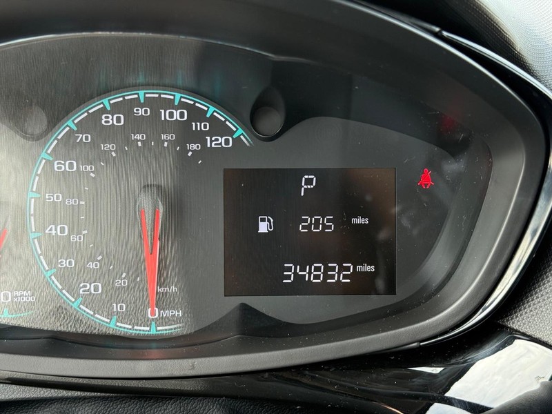 Chevrolet Spark Vehicle Image 17