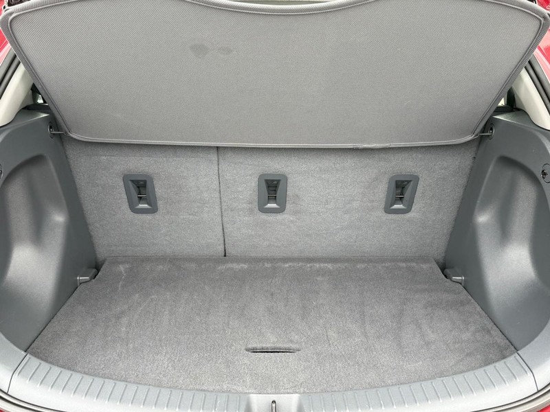 Chevrolet Bolt EV Vehicle Image 05