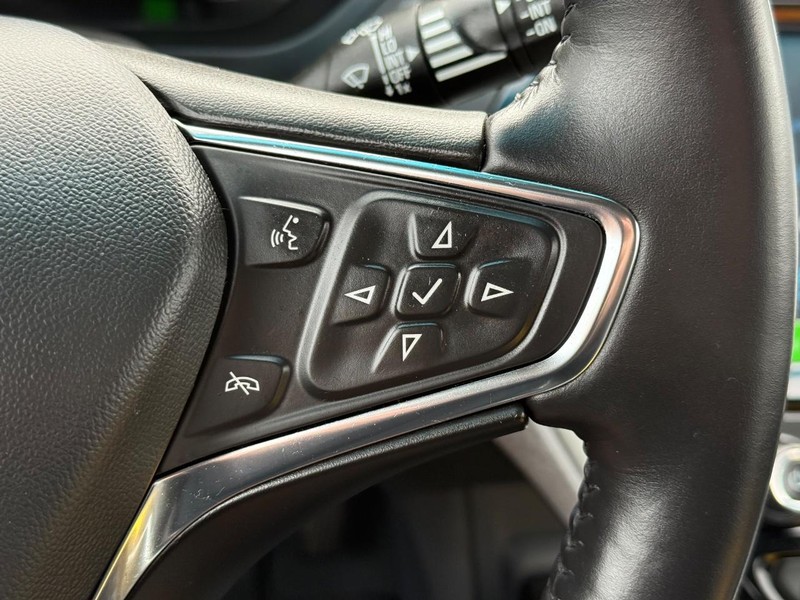 Chevrolet Bolt EV Vehicle Image 17