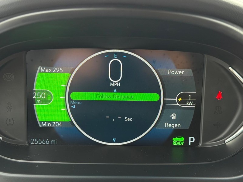 Chevrolet Bolt EV Vehicle Image 18