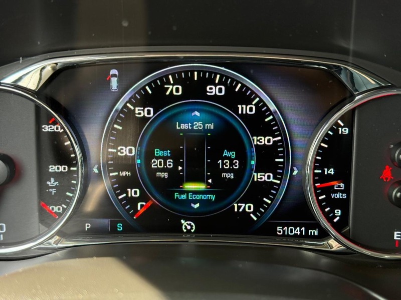 GMC Acadia Vehicle Image 18