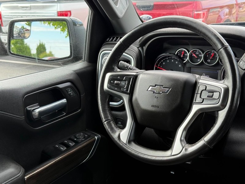 Chevrolet Silverado 1500 LTD Vehicle Image 13