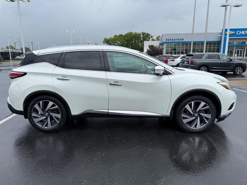 Nissan Murano Vehicle Image 02