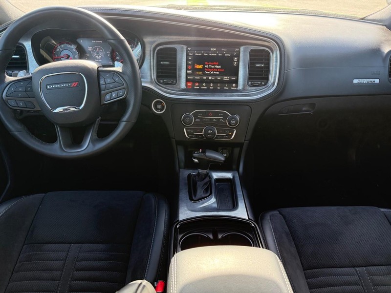 Dodge Charger Vehicle Image 10