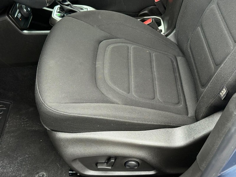 Jeep Renegade Vehicle Image 21